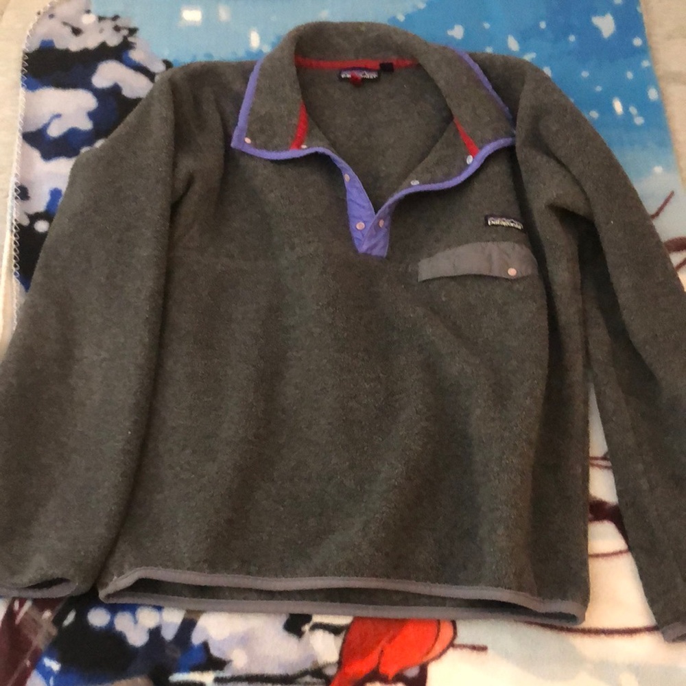 Grey Patagonia quarter buttoned
